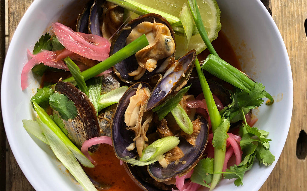 Spicy Steamed Clams